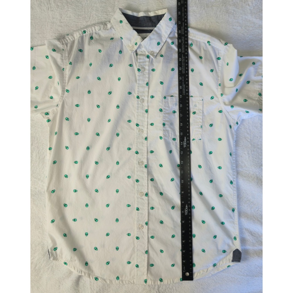 Alien Print Short Sleeve Button Down Shirt White Green Space Theme Top - Picture 5 of 8